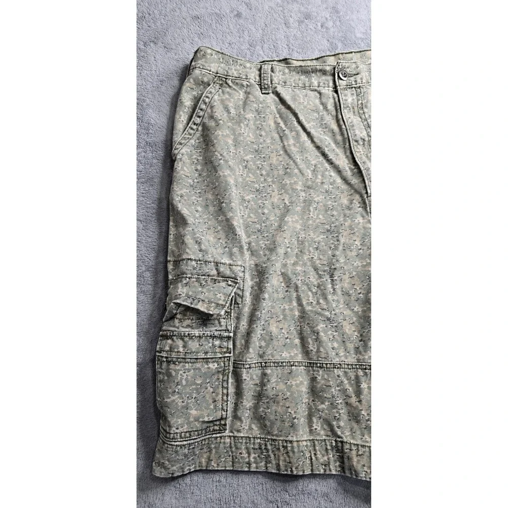 Levis Vintage 1996 Camo Cargo Shorts Mens Size 42 6 Pocket White Labe 11